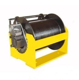 built-in hydraulic winch